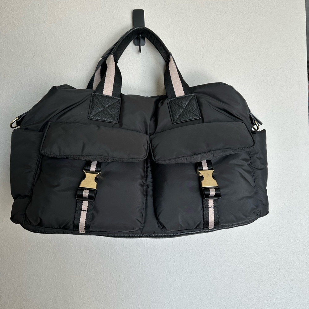 *SOLD* Tommy Bahama Duffle bag